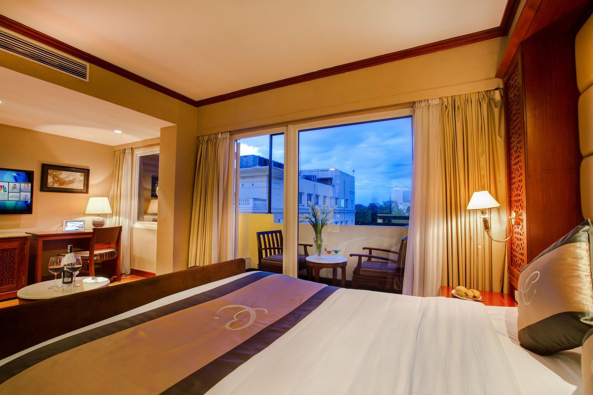 โคนิเฟอร์ บูทิก โฮเต็ล Hotel ฮานอย ภายนอก รูปภาพ