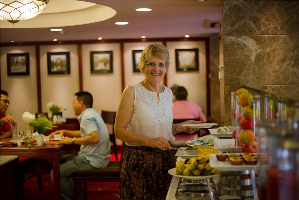 โคนิเฟอร์ บูทิก โฮเต็ล Hotel ฮานอย ภายนอก รูปภาพ