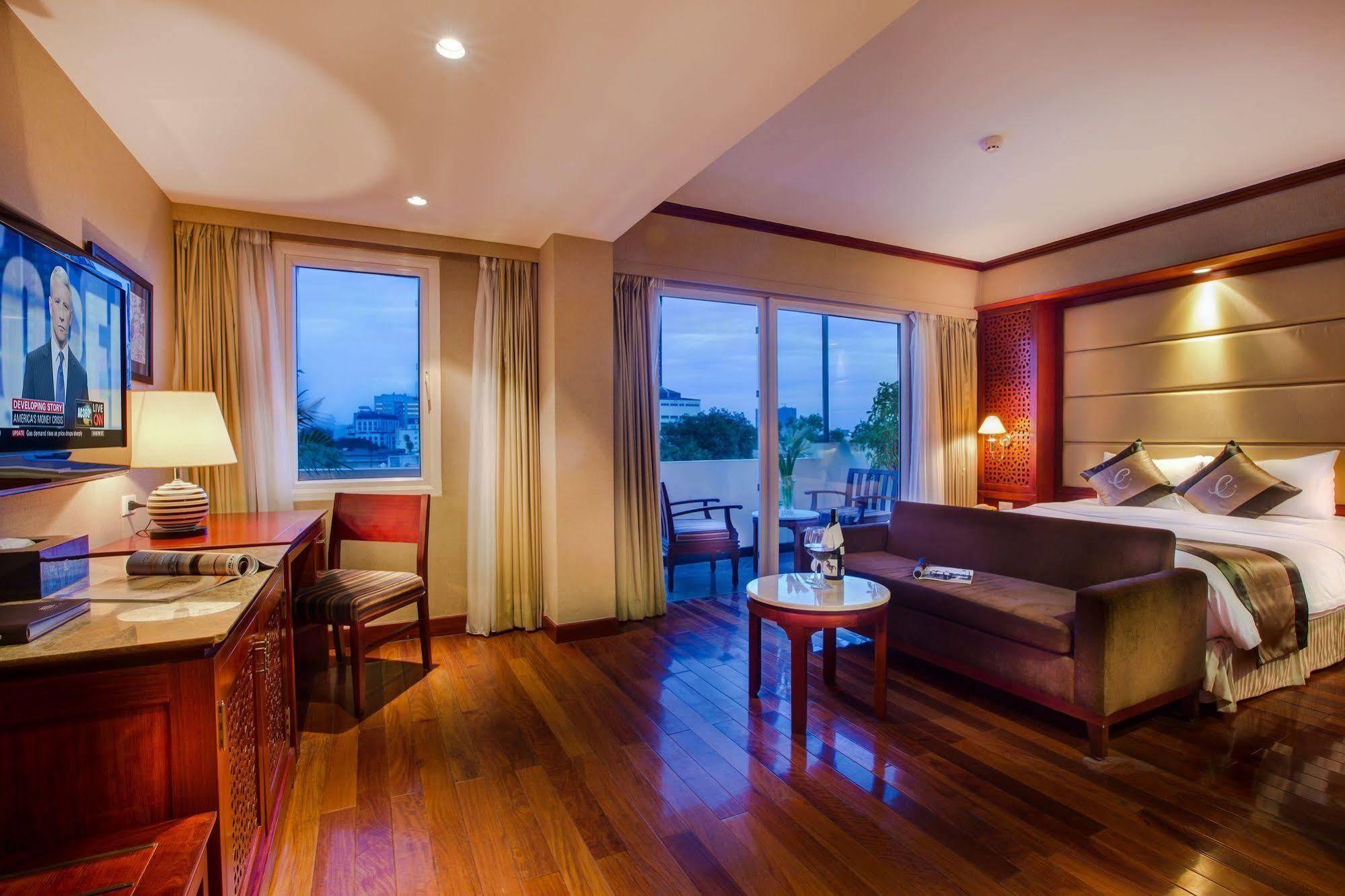 โคนิเฟอร์ บูทิก โฮเต็ล Hotel ฮานอย ภายนอก รูปภาพ
